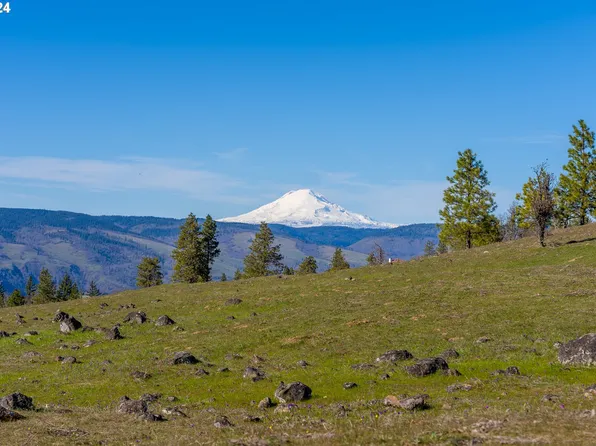 1888 Paradise Ridge Pl, Mosier, OR 97040