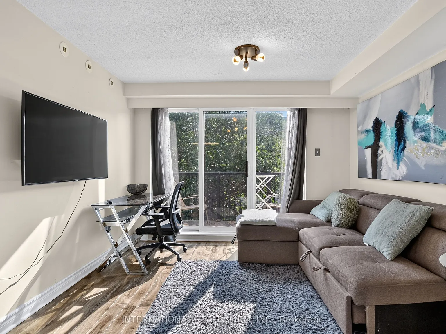 1 bed, $2,300 — Photo 3