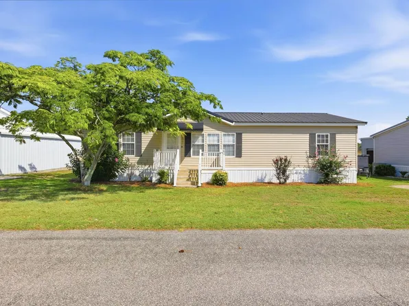 811 Waterway Dr., North Myrtle Beach, SC 29582