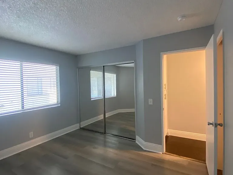 1429 E Florida St — Photo 12
