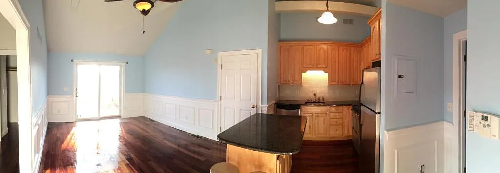 1685 Main Street — Photo 4