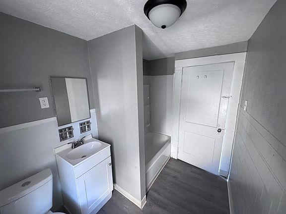 3rd image of 2234 Hamilton Ave