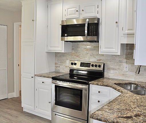 5th image of 831 Wildwood Cir