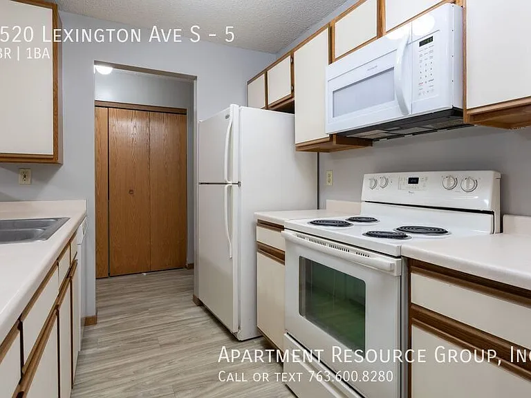 3520 Lexington Ave #5 — Photo 21
