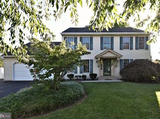 553 Paterno Dr, Harleysville, PA 19438