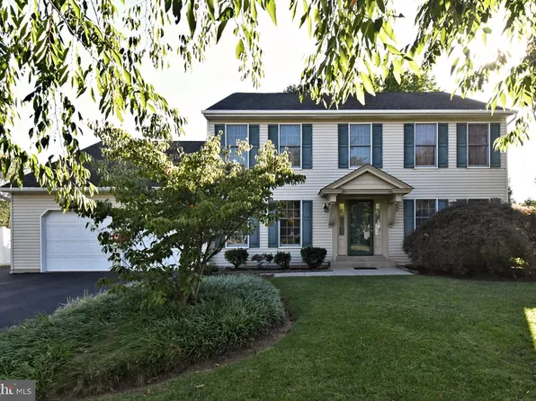 553 Paterno Dr, Harleysville, PA 19438
