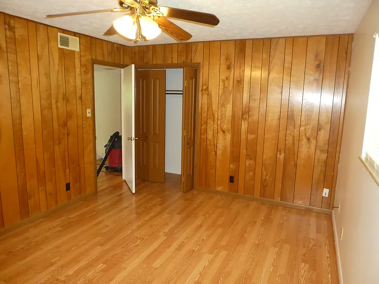Right bedroom