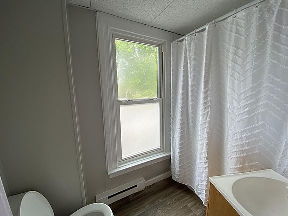 5th image of 625 Vander Ave