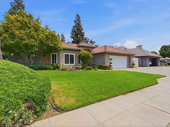 3rd image of 2571 Wrenwood Ave