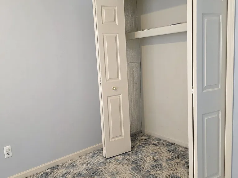 1254 Hartland St — Photo 30