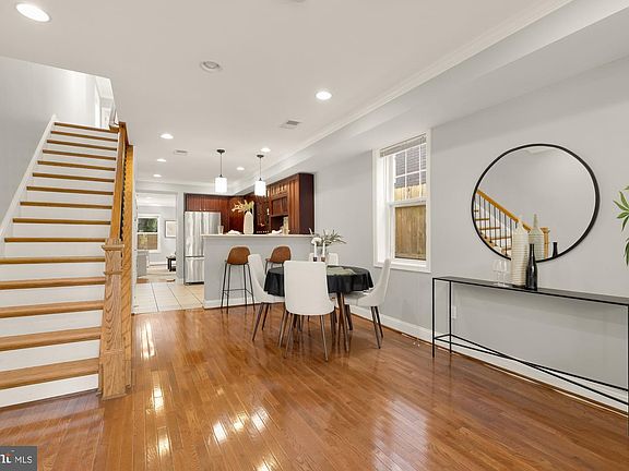 4th image of 1740 L St NE
