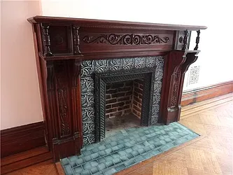 Rented by R New York