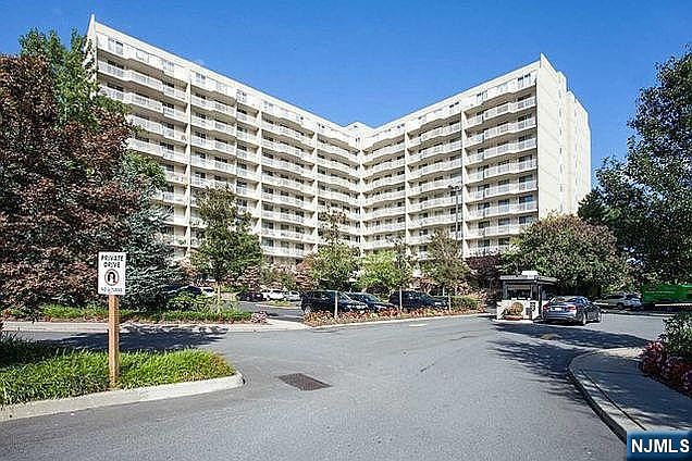 1st image of 1055 River Rd APT 704