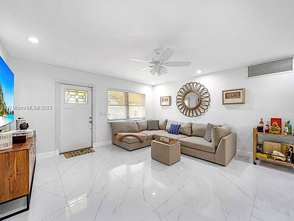 4th image of 607 S Highland Dr #607