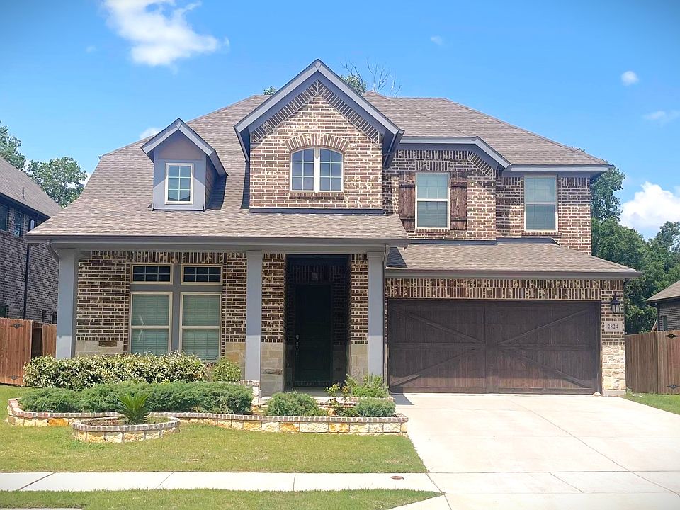 1st image of 2824 Stadium View Dr