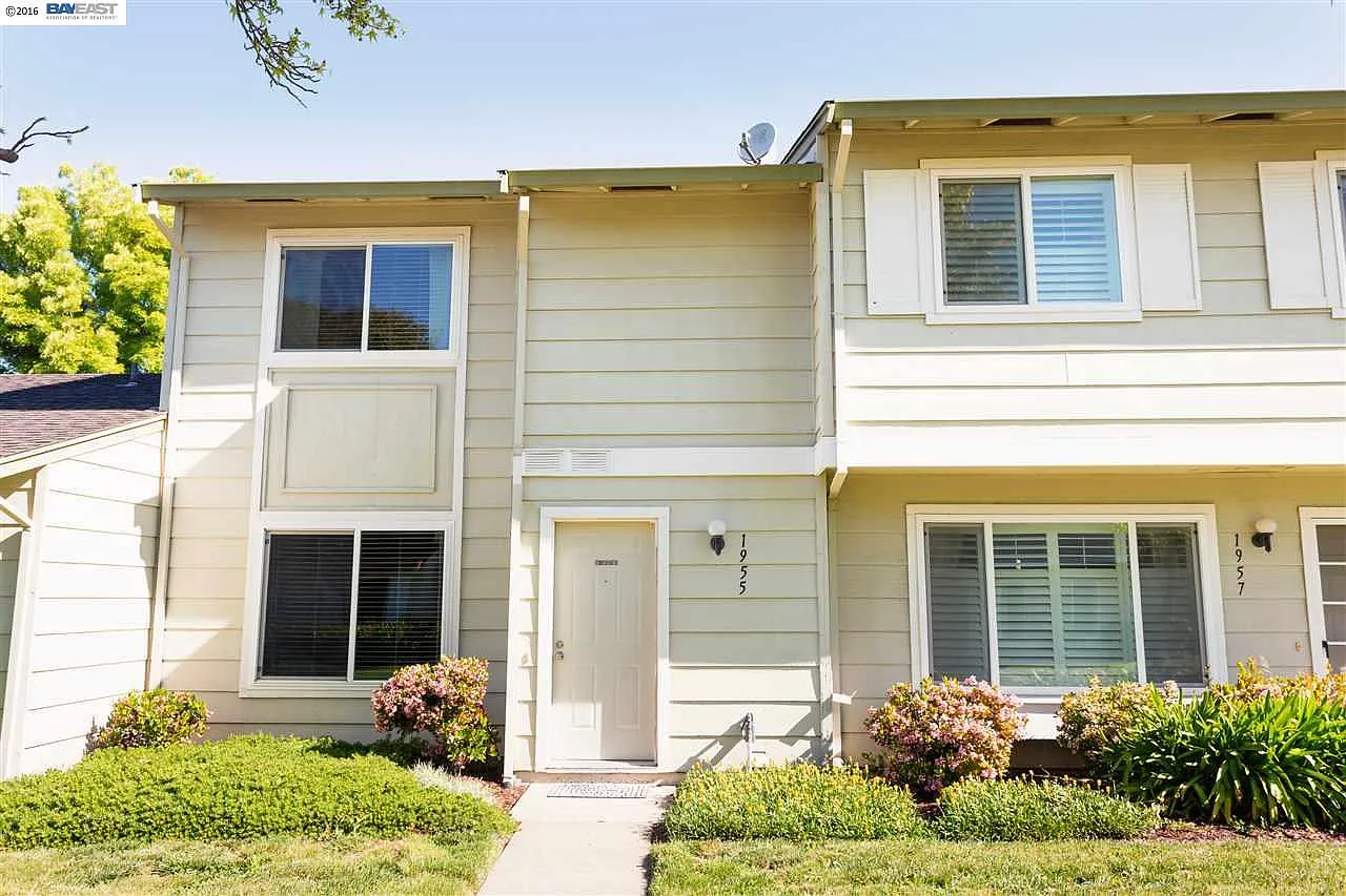1955 Monterey Dr photo 1