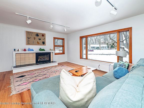 4th image of 4721 Ottawa Dr