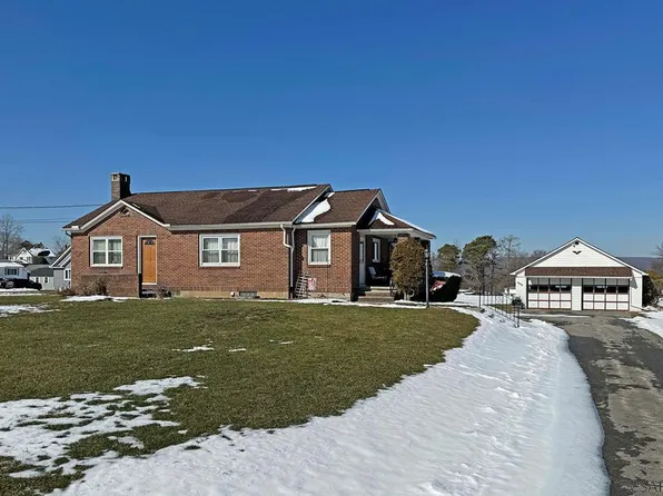 1385 Varner Ln, Johnstown, PA 15909