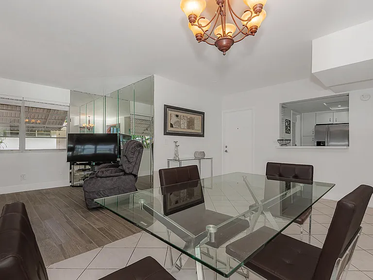 1333 E Hallandale Beach Blvd #101 — Photo 7