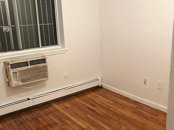 4th image of 10936 Corona Ave Floor 1