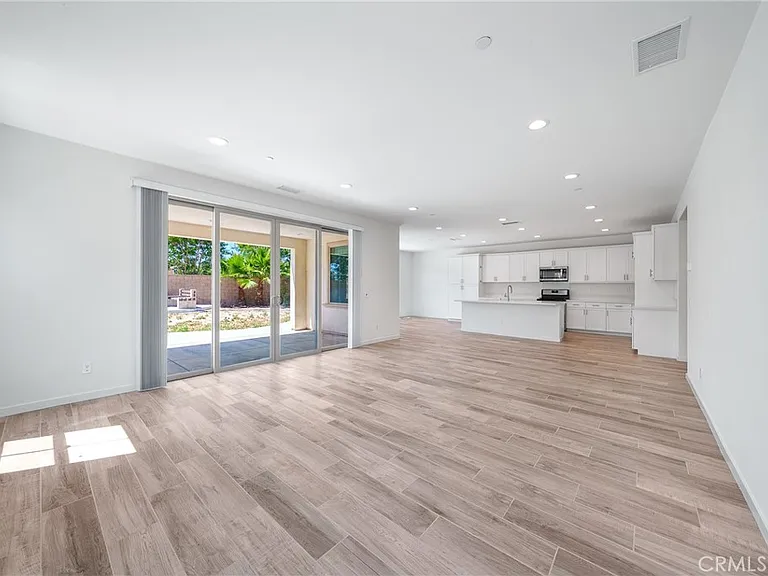3103 Masterpiece St — Photo 9
