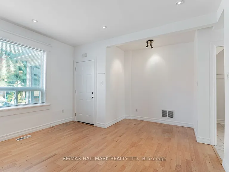 47 Manchester Ave #2 — Photo 4