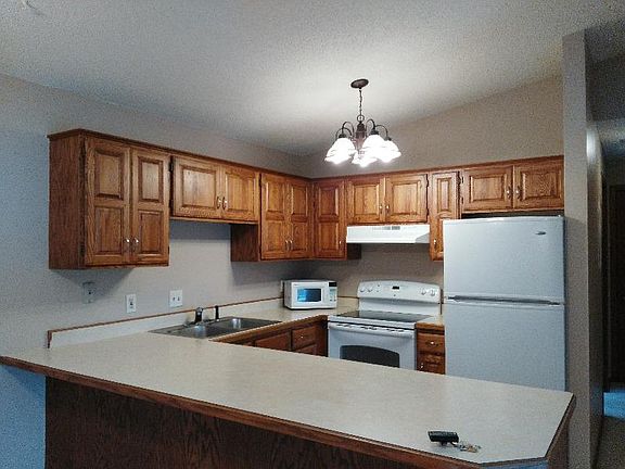 4th image of 111XX Edgewood Cir N