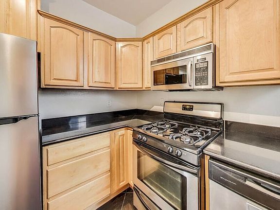 5th image of 608 Masonic Ave
