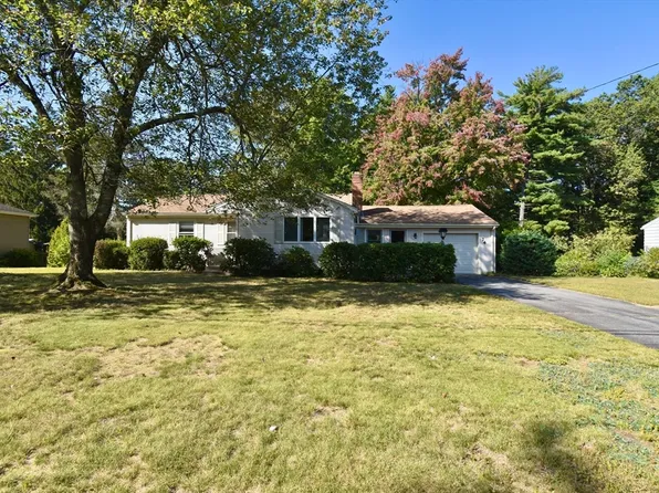 74 Blanche St, Springfield, MA 01119