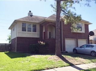 7735 Pouter Dr, Houston, TX 77083