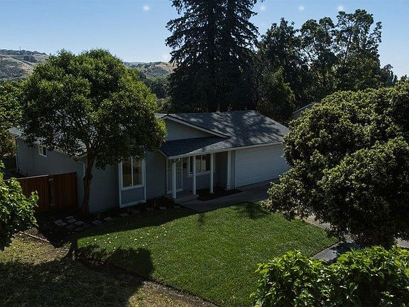 3rd image of 4102 Ambler Way