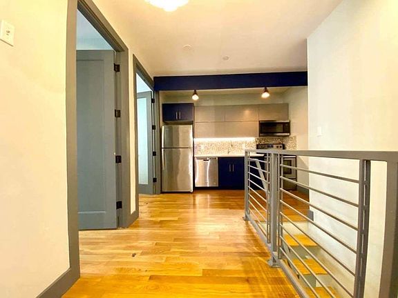 2nd image of 27 Woodbine St #1FF