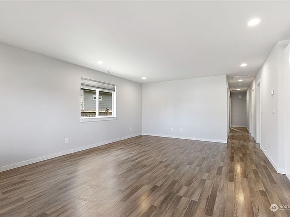 3rd image of 430 E 64th Street