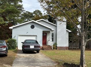 2611 Sedgefield Dr, Fayetteville, NC 28306