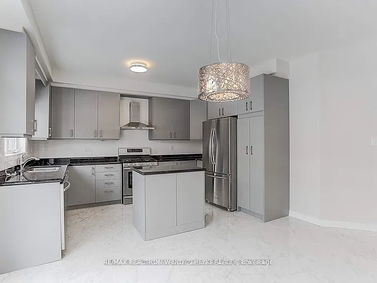155 Durhamview Cres — Photo 13