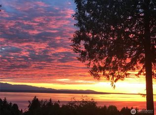 7393 Braemar Dr, Edmonds, WA 98026