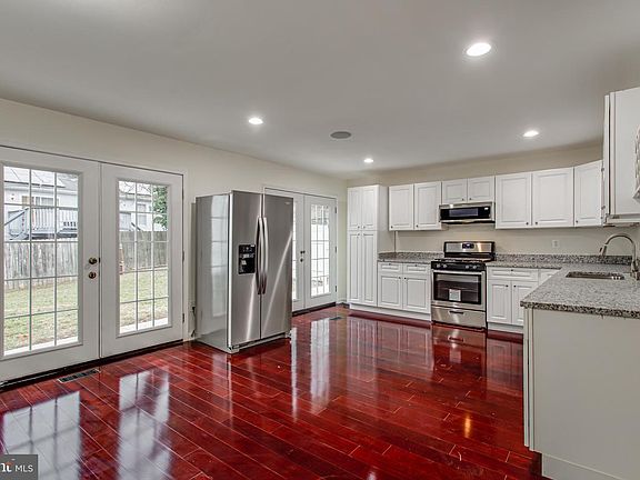 2nd image of 9025 Walkerton Dr