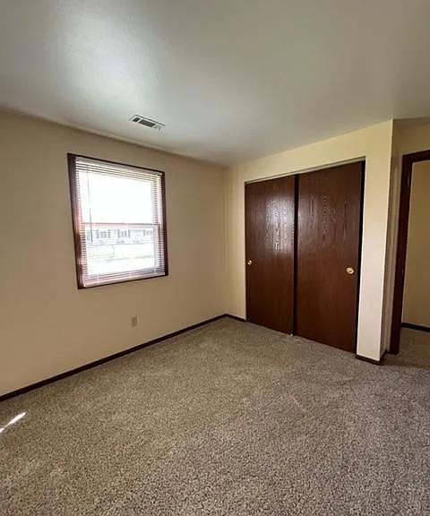504 E Cook Rd — Photo 12