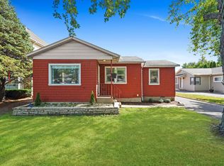 23 E 56th St, Westmont, IL