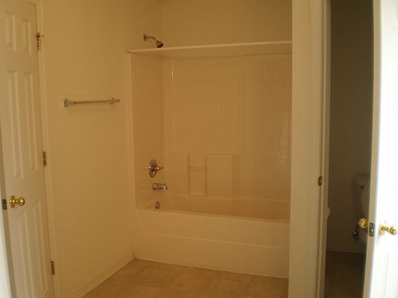 5th image of 231 SE Kaspar Dr