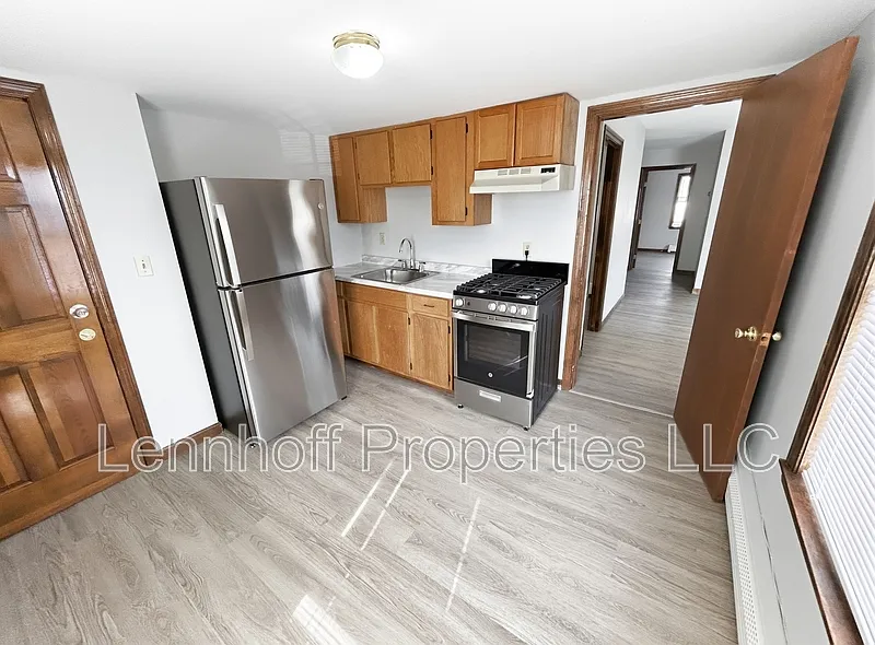 692 Middlesex St #2