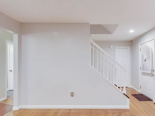 1008 Tracy Dr, Silver Spring, MD 20904