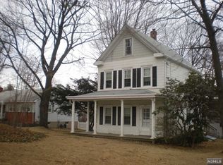 370 Sicomac Ave, Wyckoff, NJ 07481