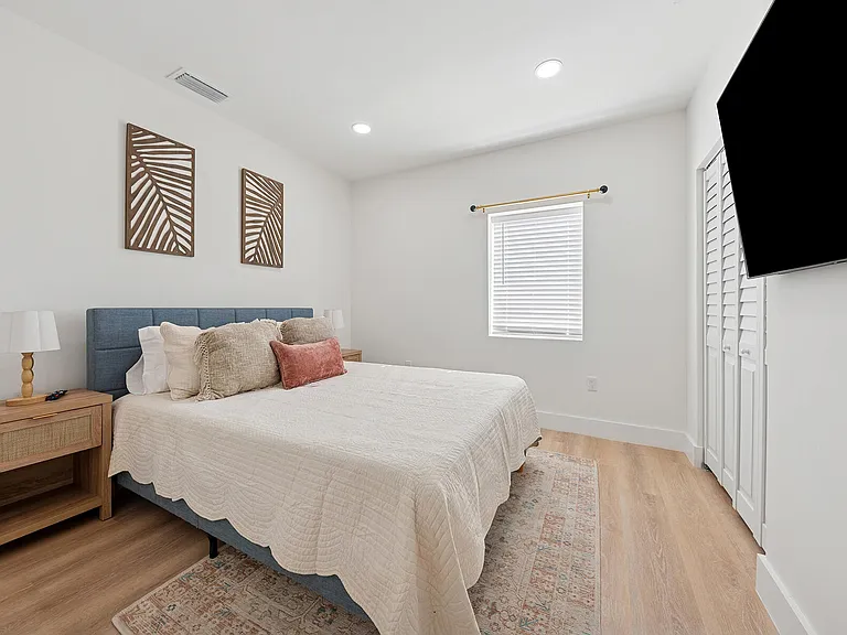 125 NW 3rd Ave — Photo 30