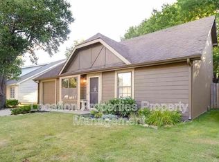 2401 Sequoia Ct, Lawrence, KS 66047