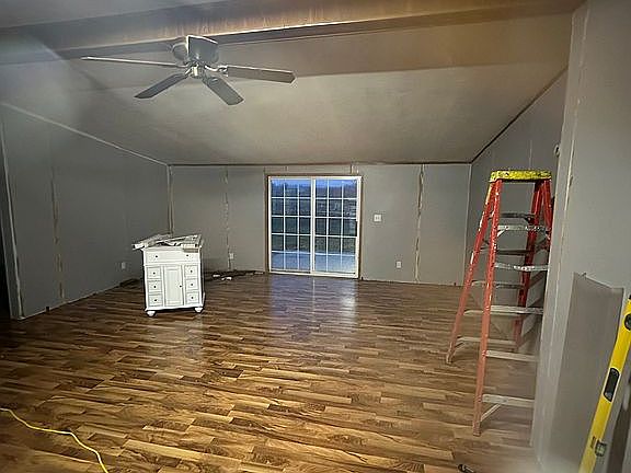5th image of 11329 Anderson Rd