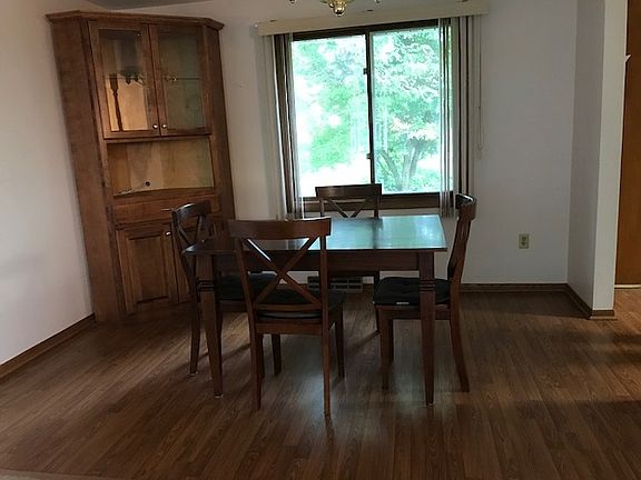4th image of 721 Blaine St