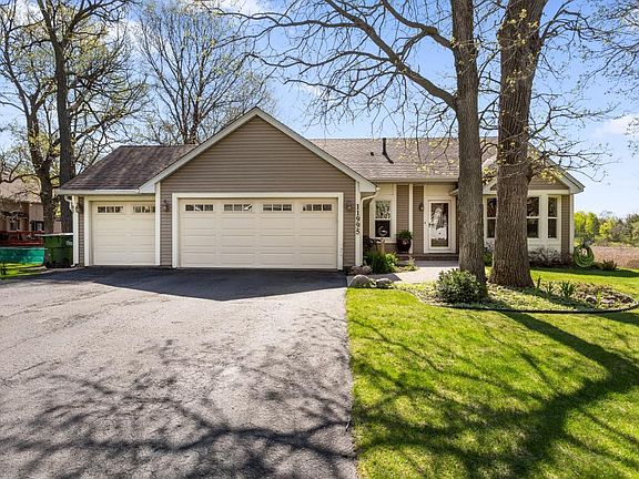 5th image of 11995 Wedgewood Dr NW