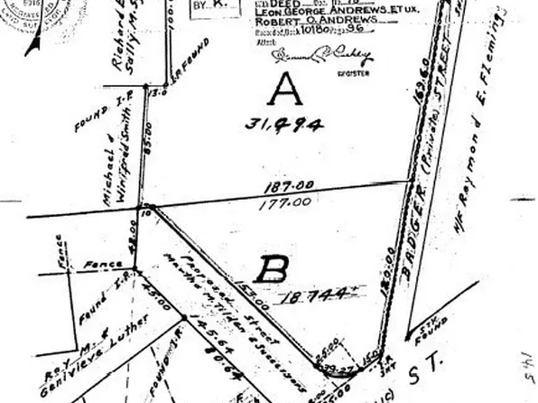 164 Green St, Woburn, MA 01801