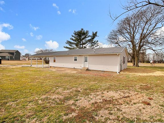 5th image of 464 Skees Rd